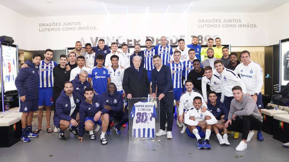 FC Porto goleou Arouca e Sérgio Conceição chegou à 216.ª vitória pelo FC Porto, tornando-se o técnico com mais triunfos nos dragões