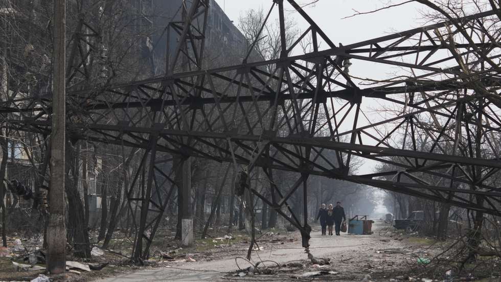 Evacuations from Mariupol continue