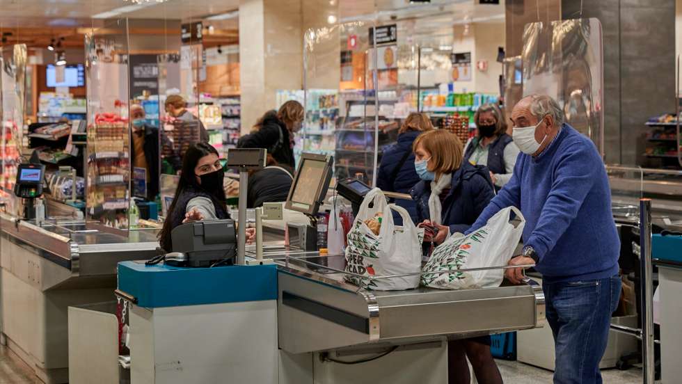 Corte Ingles Department Store Gears Up For Christmas In Lisbon