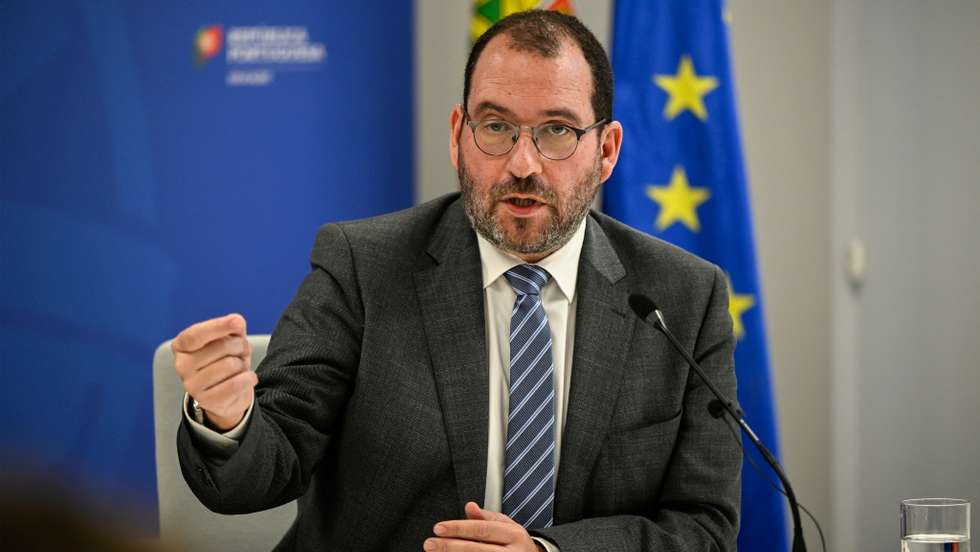 Ministro da Educação defende que escola tem "missão de formar para a cidadania"