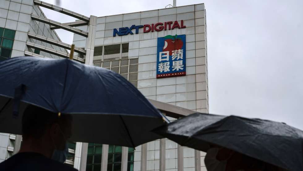 Jimmy Lais Apple Daily to Shut Down Following Hong Kong Arrests