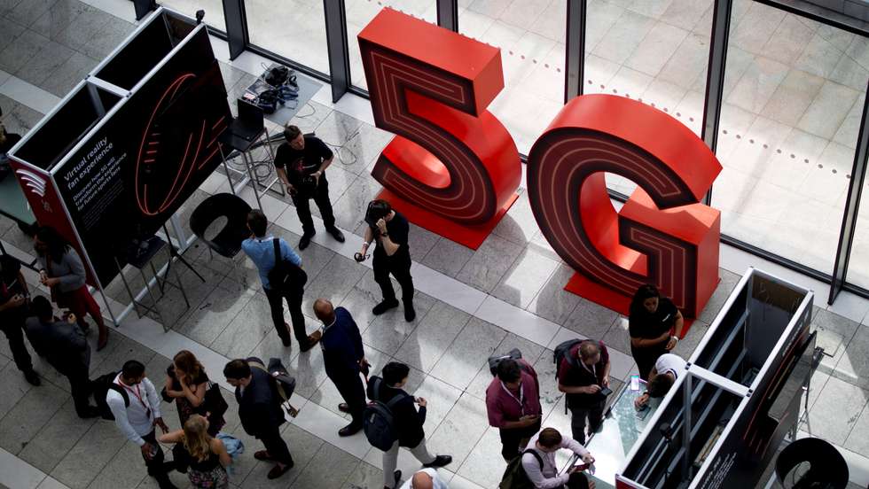 BRITAIN-TELECOMMUNICATION-MOBILE-BUSINESS-VODAFONE-5G