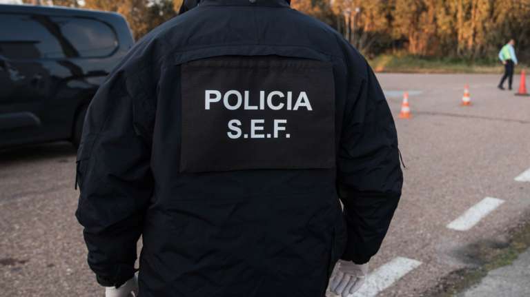 Serviço de Estrangeiros e Fronteiras