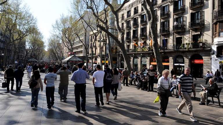 Autarquia considera que os atuais proprietários de alojamentos locais para turistas não terão direito a indemnizações