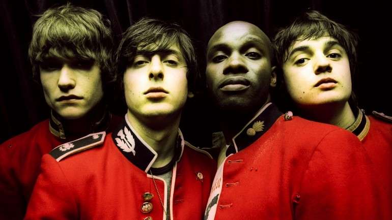 Os The Libertines estão de volta aos palcos e passam por Portugal a 12 de julho