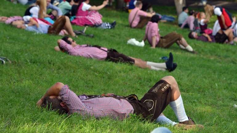 Há dicas simples para diminuir a sensação de permanente cansaço