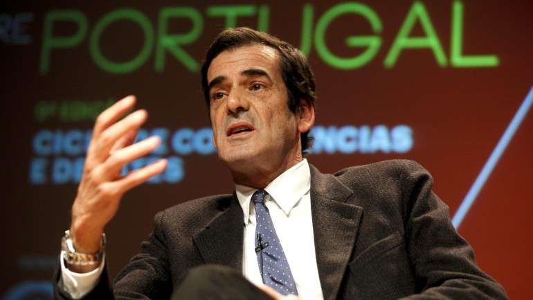 A Câmara pode perder "20,5 milhões de euros em dois anos" com a extinção do IMT, diz Rui Moreira.
