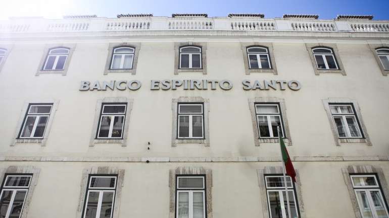 As buscas decorrem a casas e a empresas do universo Espírito Santo