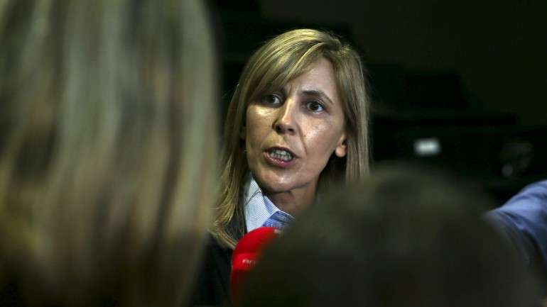"Posso odiar Sócrates, mas tenho de me bater para que ele beneficie do direito de se defender", disse Elina Fraga
