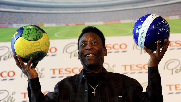 Pelé escreveu no Twitter que se encontra melhor