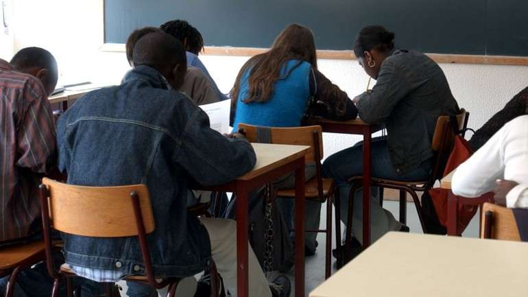 Os resultados representam em comparação com o ano letivo anterior, uma melhoria de cerca de um valor nas médias dos exames