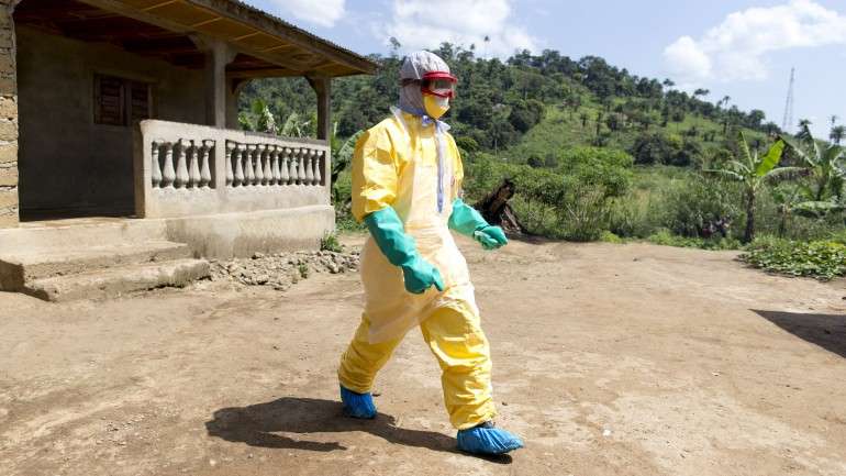 OMS diz que 16.169 pessoas já foram infetadas pelo vírus do Ébola, mas 5.929 destes casos ainda estão por confirmar