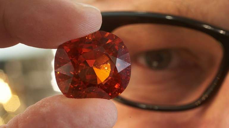 Foram vendidos 62.936 quilates de rubis e o preço médio foi de 689 dólares por quilate