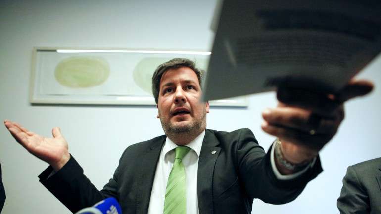Esta operação foi aprovada pelos sócios do Sporting em Assembleia-Geral realizada em julho de 2013