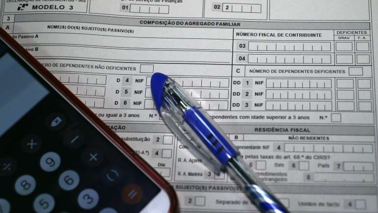 29% dos pacientes com esclerose múltipla alteraram o trabalho