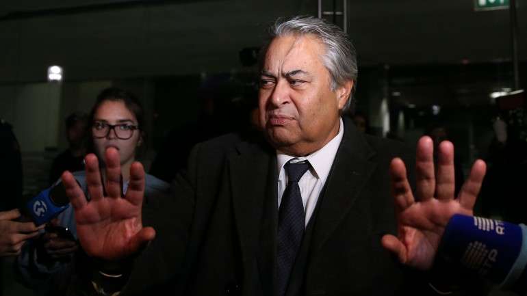 João Araújo vai impugnar proibição de Sócrates dar entrevistas