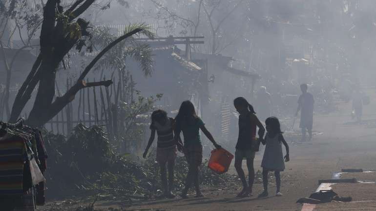 Hagupit aproxima-se de Manila, agora com ventos de 110 quilómetros/hora