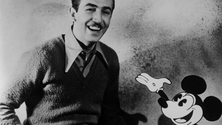 "A Branca de Neve e os Sete Anões" (1937) foi a primeira longa-metragem produzida por Walt Disney (na foto)