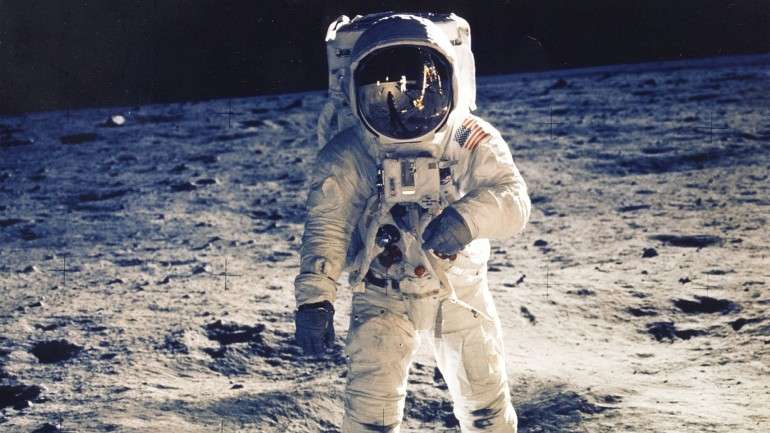 Depois do primeiro passo na Lua, virá uma missão de cinco anos no satélite natural da Terra