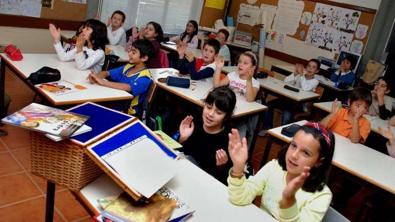 Ex-funcionária de escola confessou desfalque de 400 mil euros