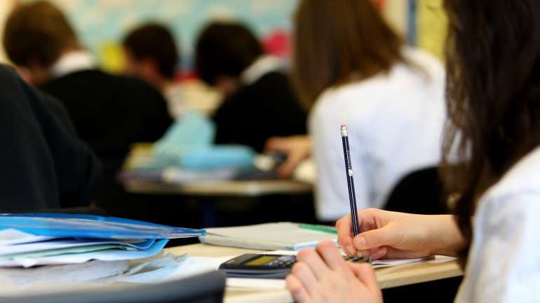 O número de alunos que quer concluir apenas o 12.º ano de escolaridade subiu de 32,6 para 39,5 por cento