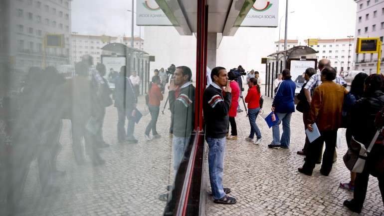 As buscas estão a decorrer em vários locais