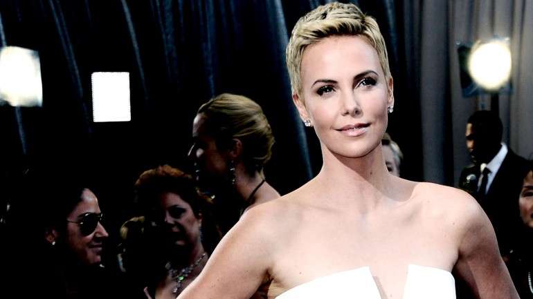 Charlize vai protagonizar o filme "The Huntsman", que chega aos cinema em abril de 2016