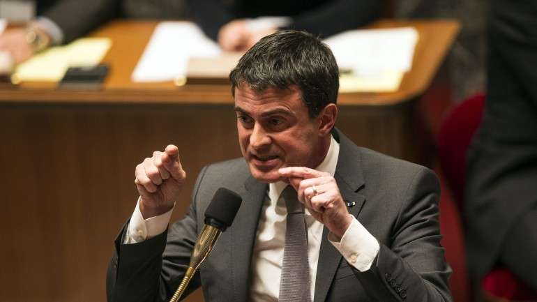 Manuel Valls, primeiro-ministro francês, quer combater o fator 'religião' como elemento desagregador nas escolas