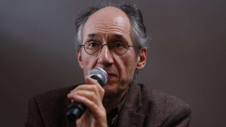 O anúncio foi feito numa conferência de impressa com o chefe da redação, Gérard Biard