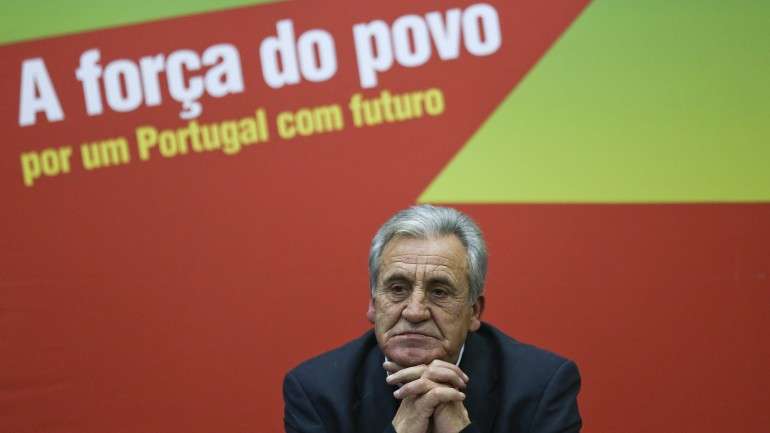Em Portugal, faremos com certeza diferente da Grécia", previu o líder comunista sobre o futuro político nacional