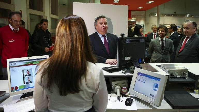 Criação de Espaços do Cidadão visa "simplificar a relação dos cidadãos com a Administração Pública", afirmou Miguel Poiares Maduro