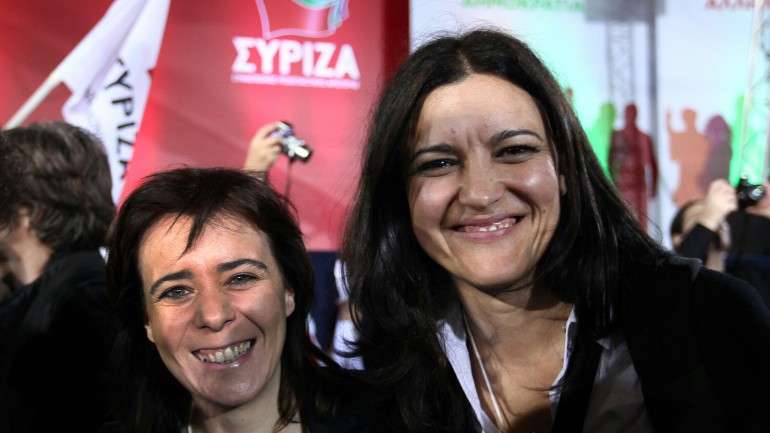Marisa Matias (à direita) acredita que a coligação Syriza/Anel era a única "possível" face ao contexto grego