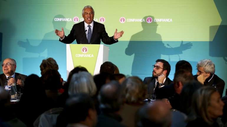 "Só no último ano a dívida [de Portugal] aumentou oito mil milhões de euros", afirmou António Costa