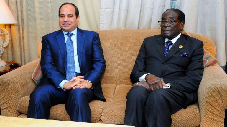 Autocrata com quase 91 anos, Mugabe está no poder desde a independência do Zimbabué em 1980