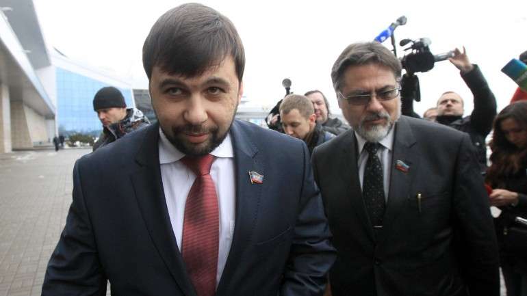 Denis Pushilin e Vladislav Deinego, representantes dos rebeldes pró-russos