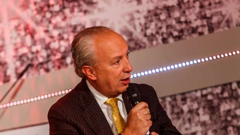 Santana diz que não uma pessoa de "direita dura"