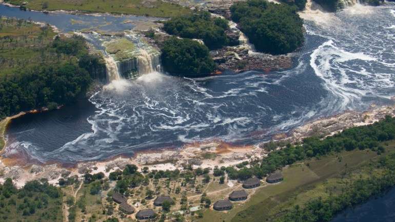 Dois terços do planeta Terra são água