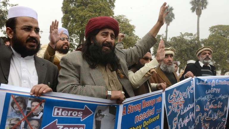Grupo manifesta apoio aos irmãos Kouachi em Peshawar