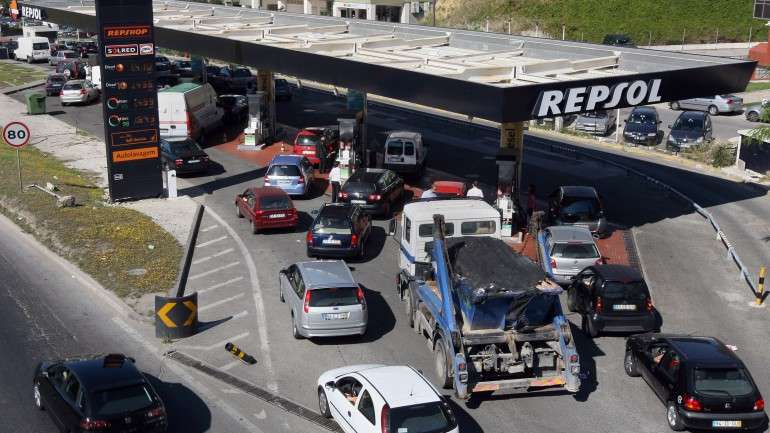 O último dia do ano foi marcado por um procura mais elevada nas bombas de gasolina