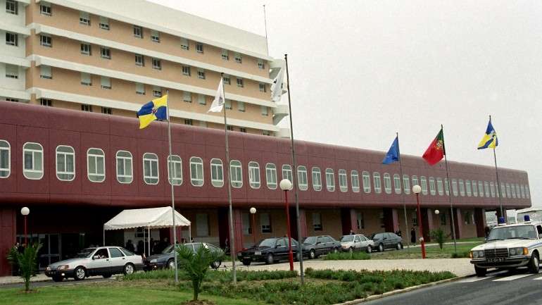 Vai haver um reforço do pessoal médico e de enfermeiros