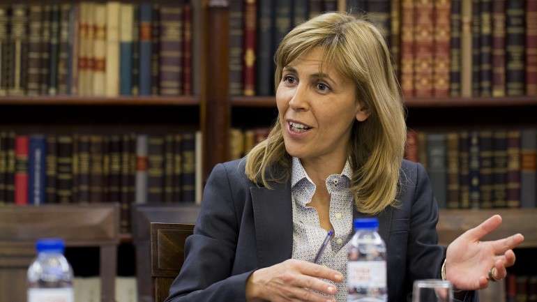 A bastonária Elina Fraga diz que a "rutura com o Ministério da Justiça" começa agora