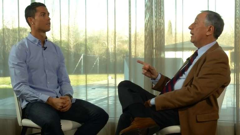 Cristiano Ronaldo e Marcelo Rebelo de Sousa estiveram à conversa em casa do jogador, em Madrid, por ocasião do centenário da Federação Portuguesa de Futebol