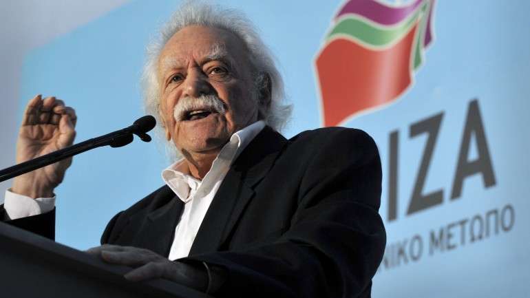 Glezos pede desculpa aos eleitores gregos por tê-los feito "participar na ilusão" durante a campanha eleitoral de ter um Governo de esquerda