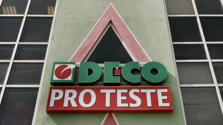 Deco processa Estado Português