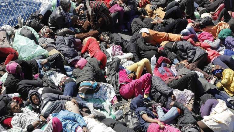 Desconhece-se o destino dos imigrantes a bordo