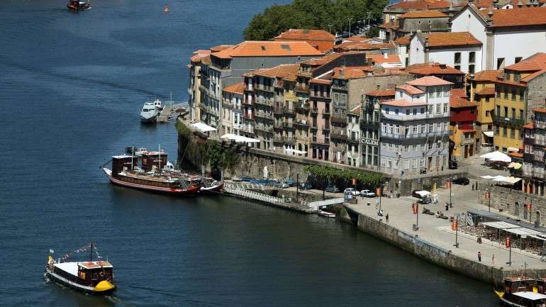 As embarcações marítimo-turísticas passaram de um total de 86 em 2013 para as 92 em 2014