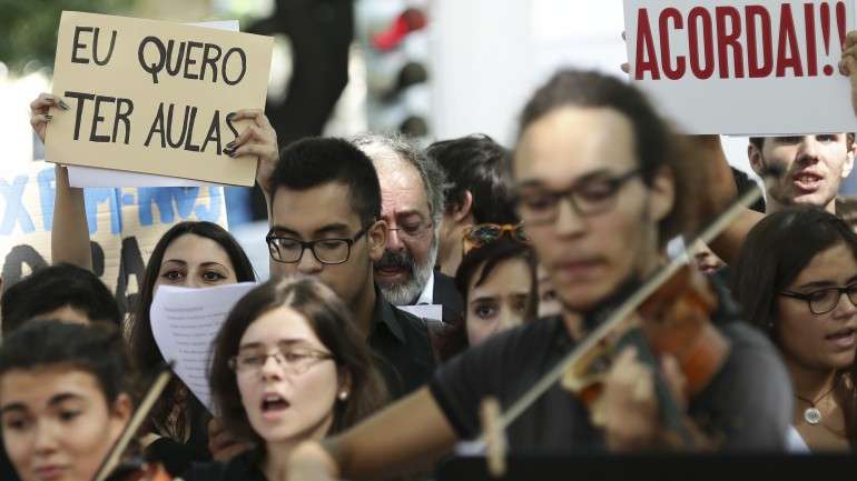 O protesto será dirigido pelo Maestro Vitorino de Almeida