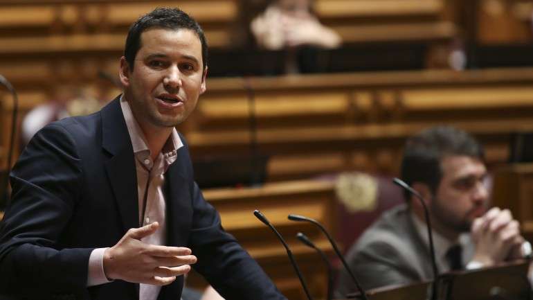 Deputado do PS João Galamba elogia plano do ministro das Finanças