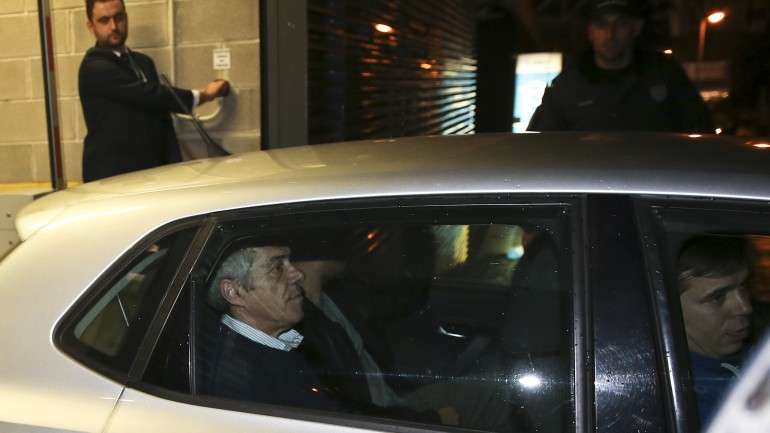 José Sócrates deverá ser notificado da decisão até à meia-noite desta terla-feira