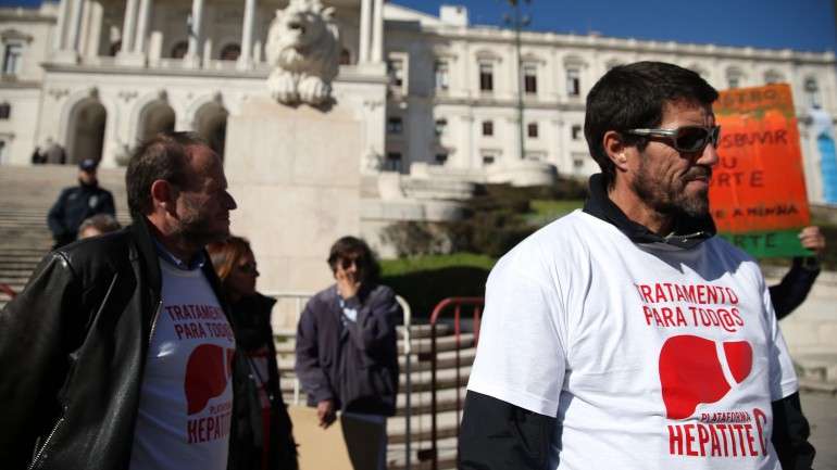 A concentração foi organizada pela Plataforma Hepatite C